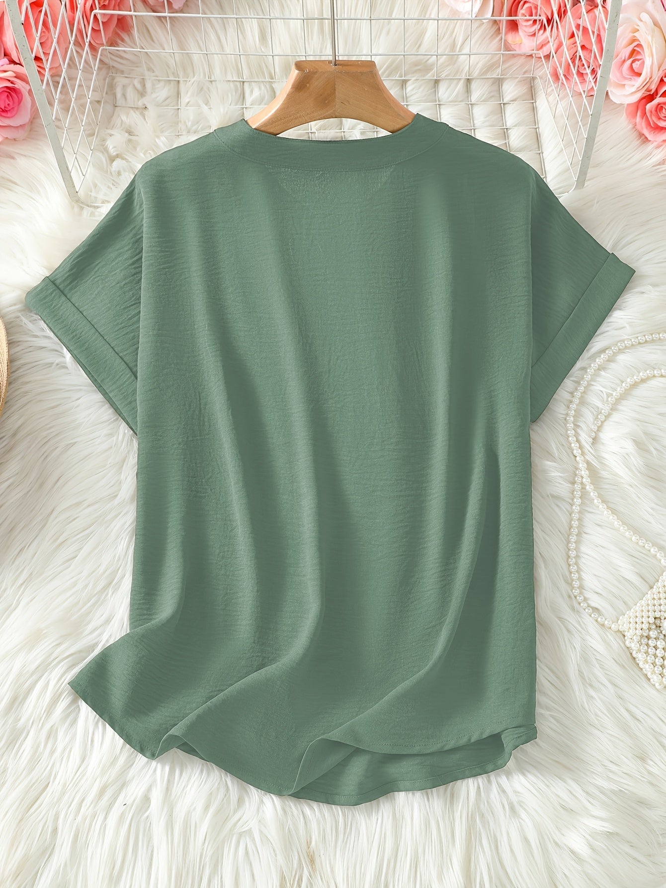 Oliva | Blusa dalla vestibilità morbida con scollo a V (2 acquistati, 1 in OMAGGIO)