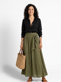 Verona – Completo due pezzi: t-shirt nera e gonna verde oliva