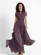 Flavia | Elegante abito lungo viola con scollo a goccia e pizzo