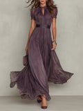 Flavia | Elegante vestido largo violeta con escote en forma de gota y encaje