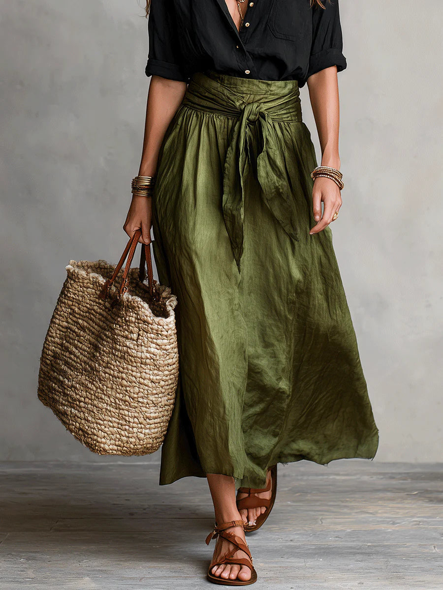 Verona – Conjunto de dos piezas: camiseta negra y falda verde oliva