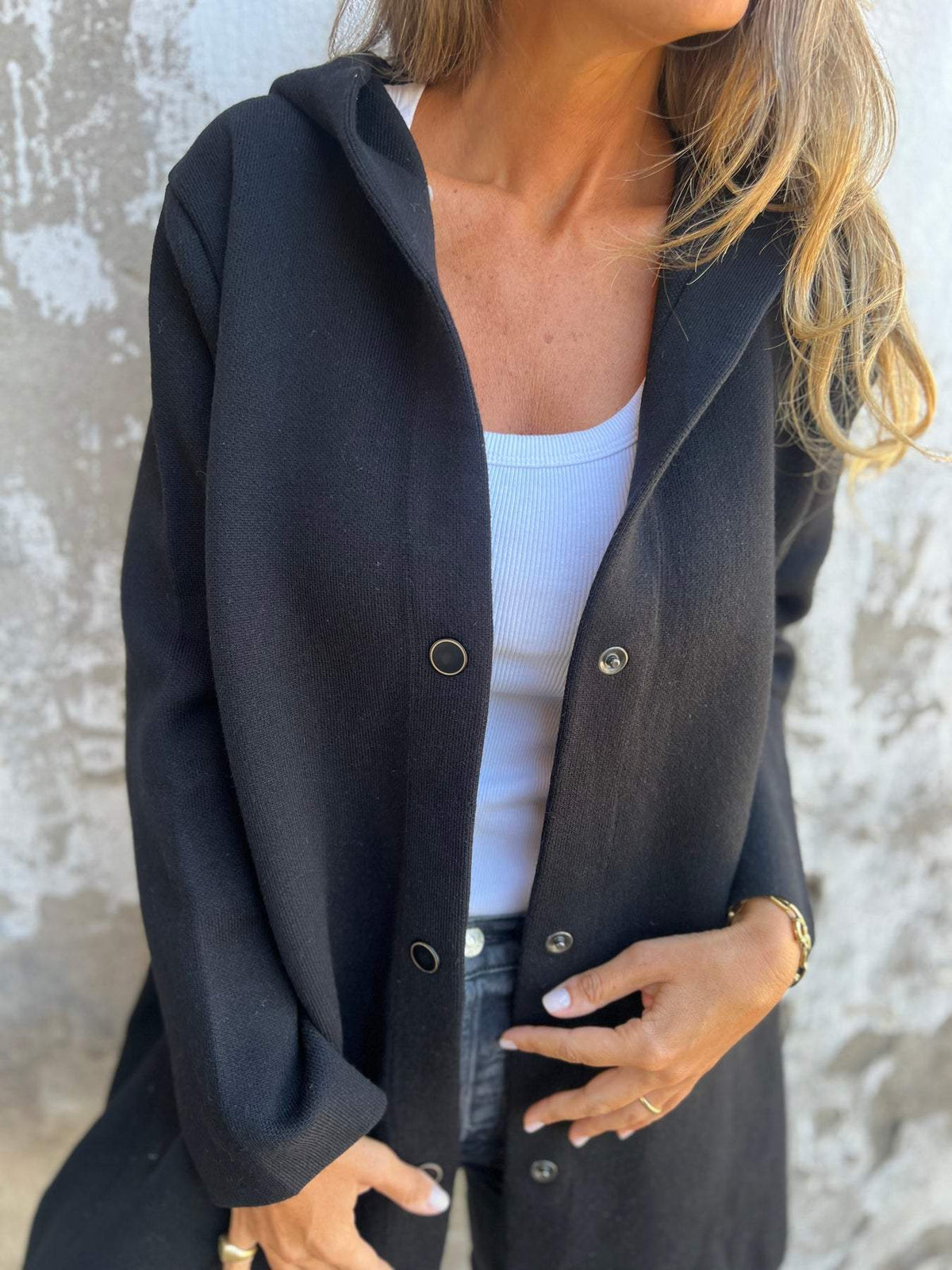Giacca con Cappuccio e Bottoni