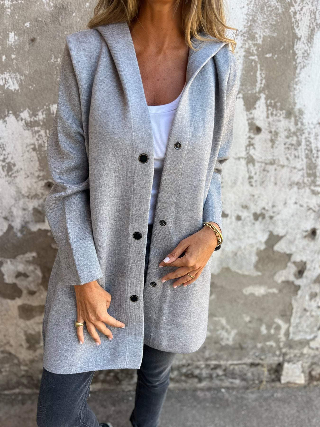 Giacca con Cappuccio e Bottoni